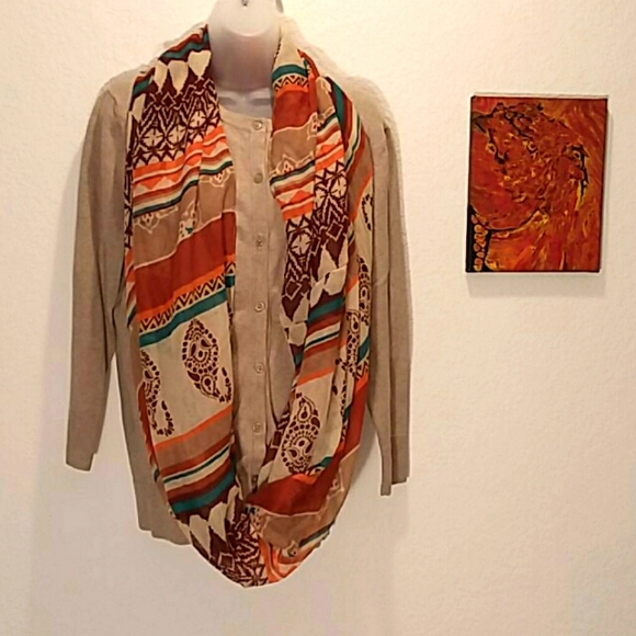 H Multi Color Infinity Scarf - Picture 1 of 3